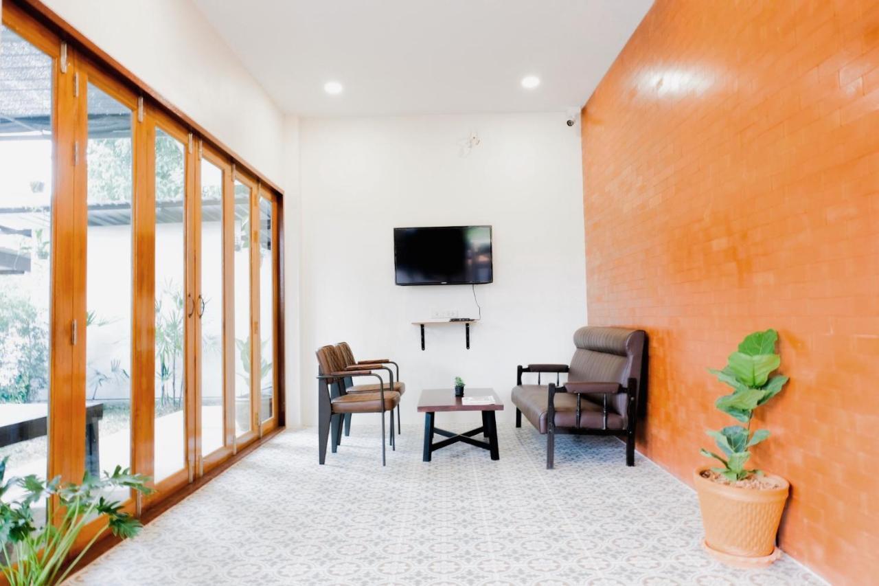 The Cozy Hotel Phetchaburi Exterior foto